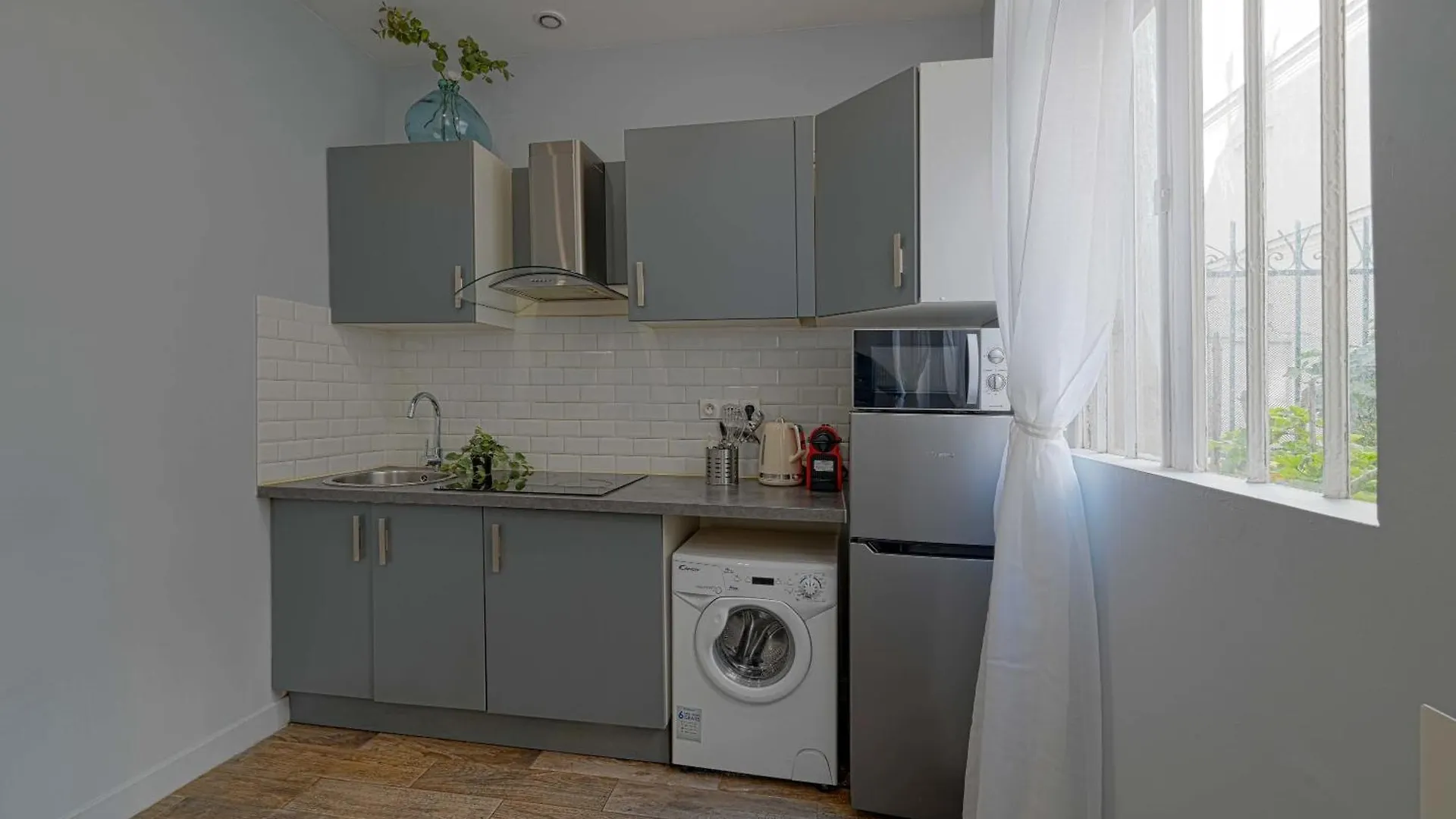 Two Floor With Theatre Apartment *